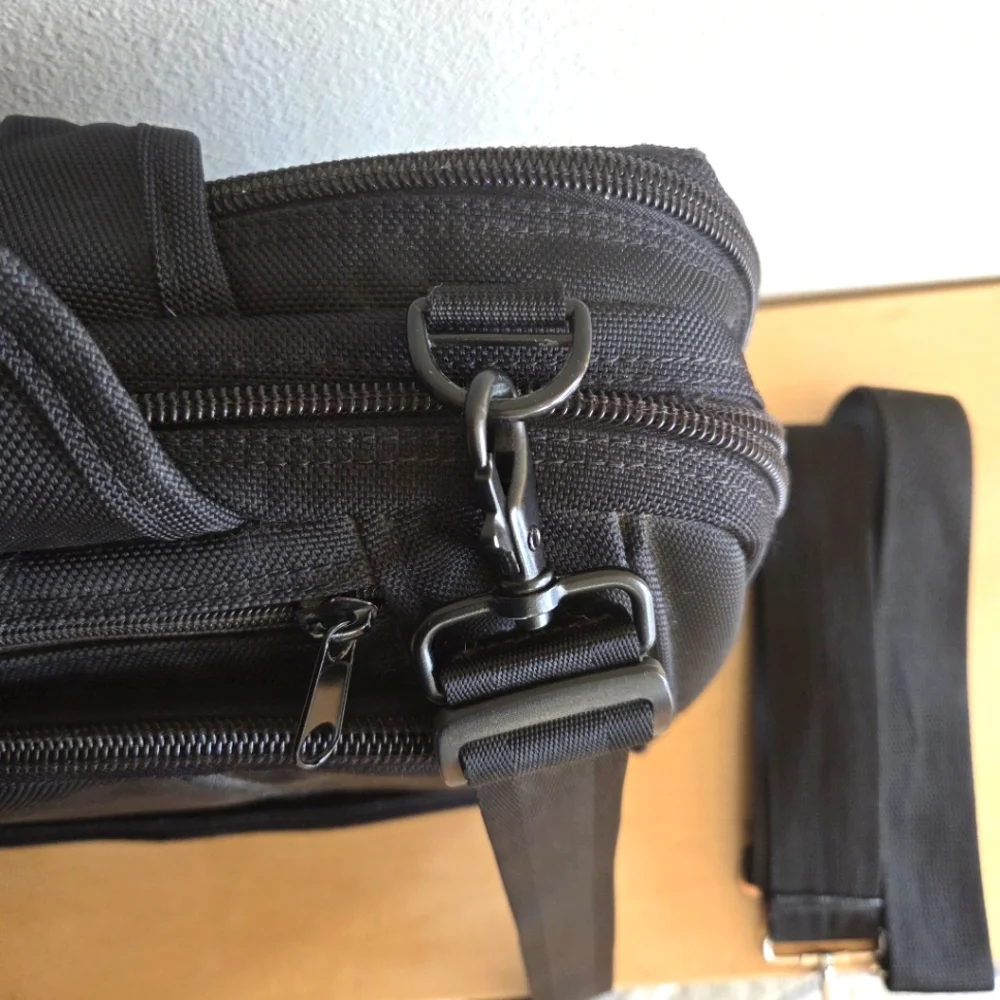 Brenthaven Classic Ballistic Nylon Business Laptop Bag, Black
